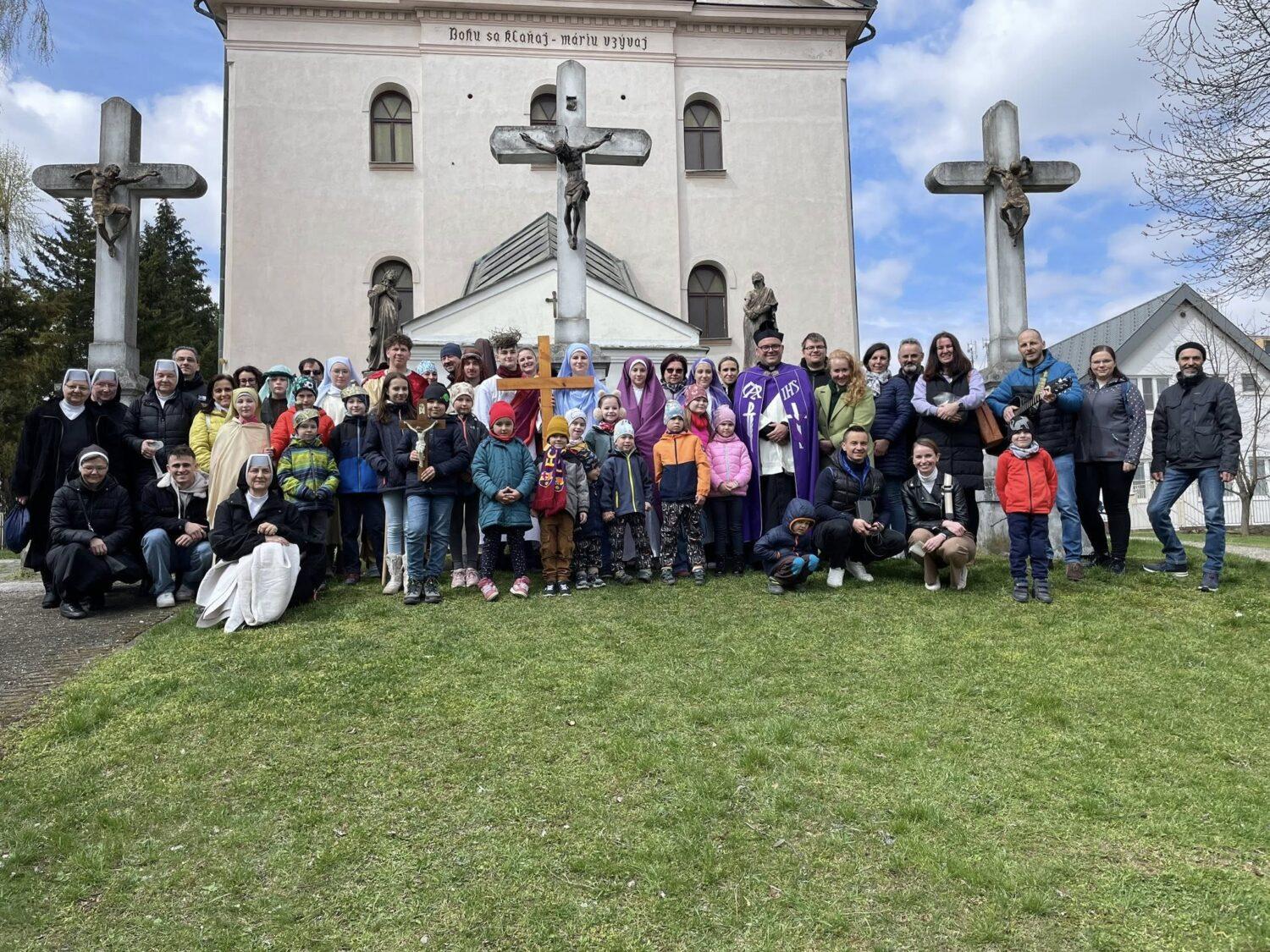 Kňaz Dávid Černiga: Najdôležitejšie je, aby dieťa v Pôste pochopilo, že Ježiš ho má rád a že láska sa prejavuje cez malé skutky