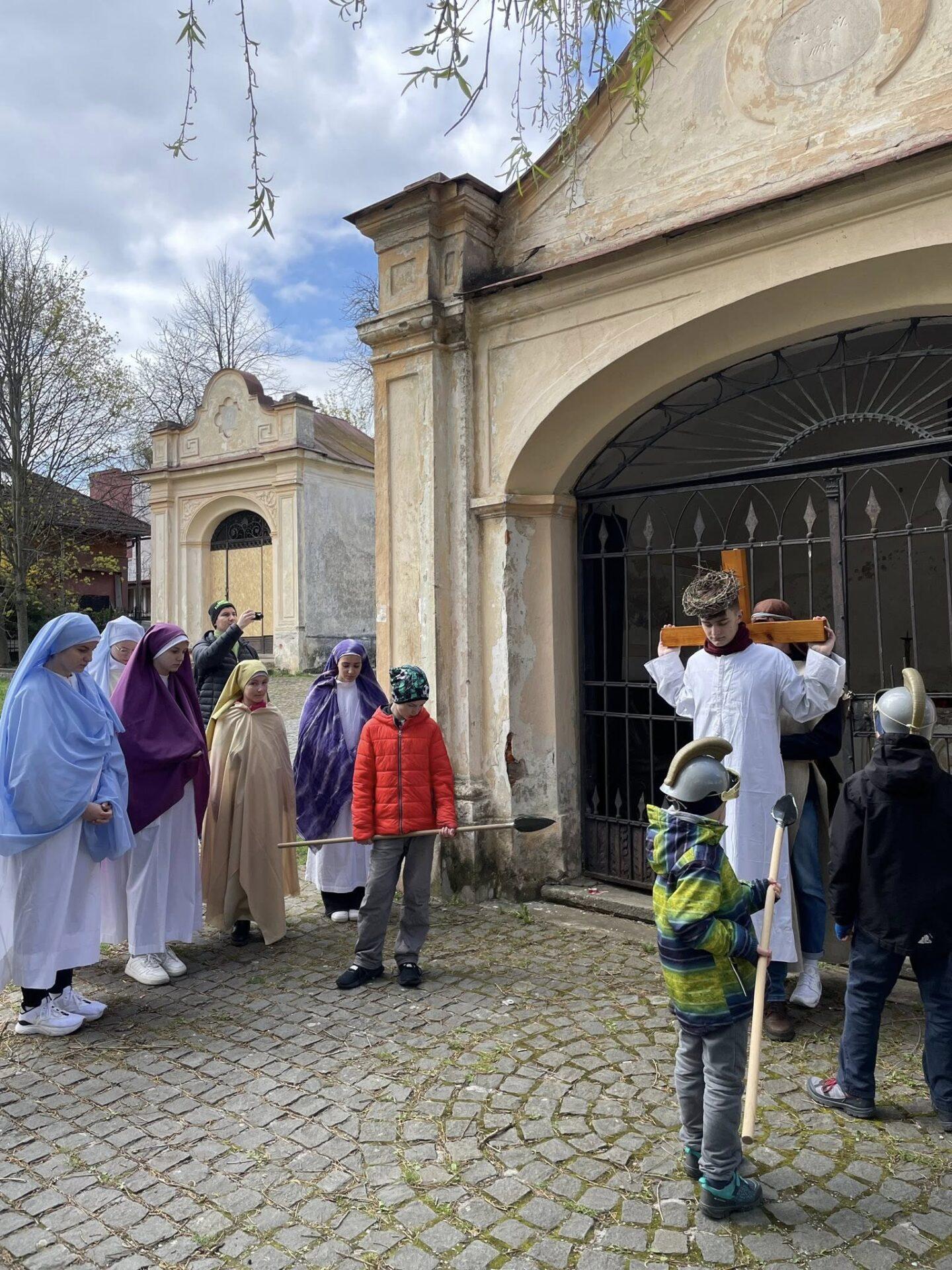 Kňaz Dávid Černiga: Najdôležitejšie je, aby dieťa v Pôste pochopilo, že Ježiš ho má rád a že láska sa prejavuje cez malé skutky