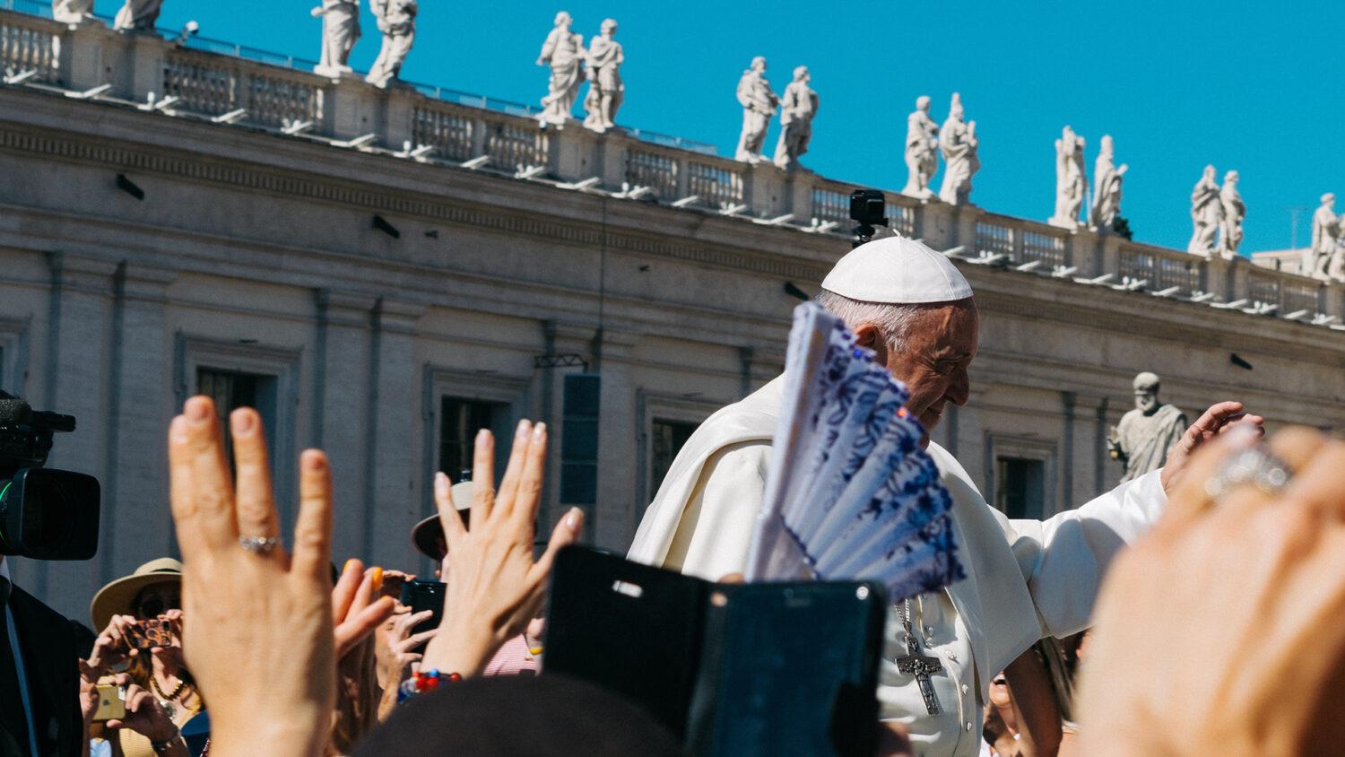 Pápež František: Omša potrebuje ticho, nie táranie
