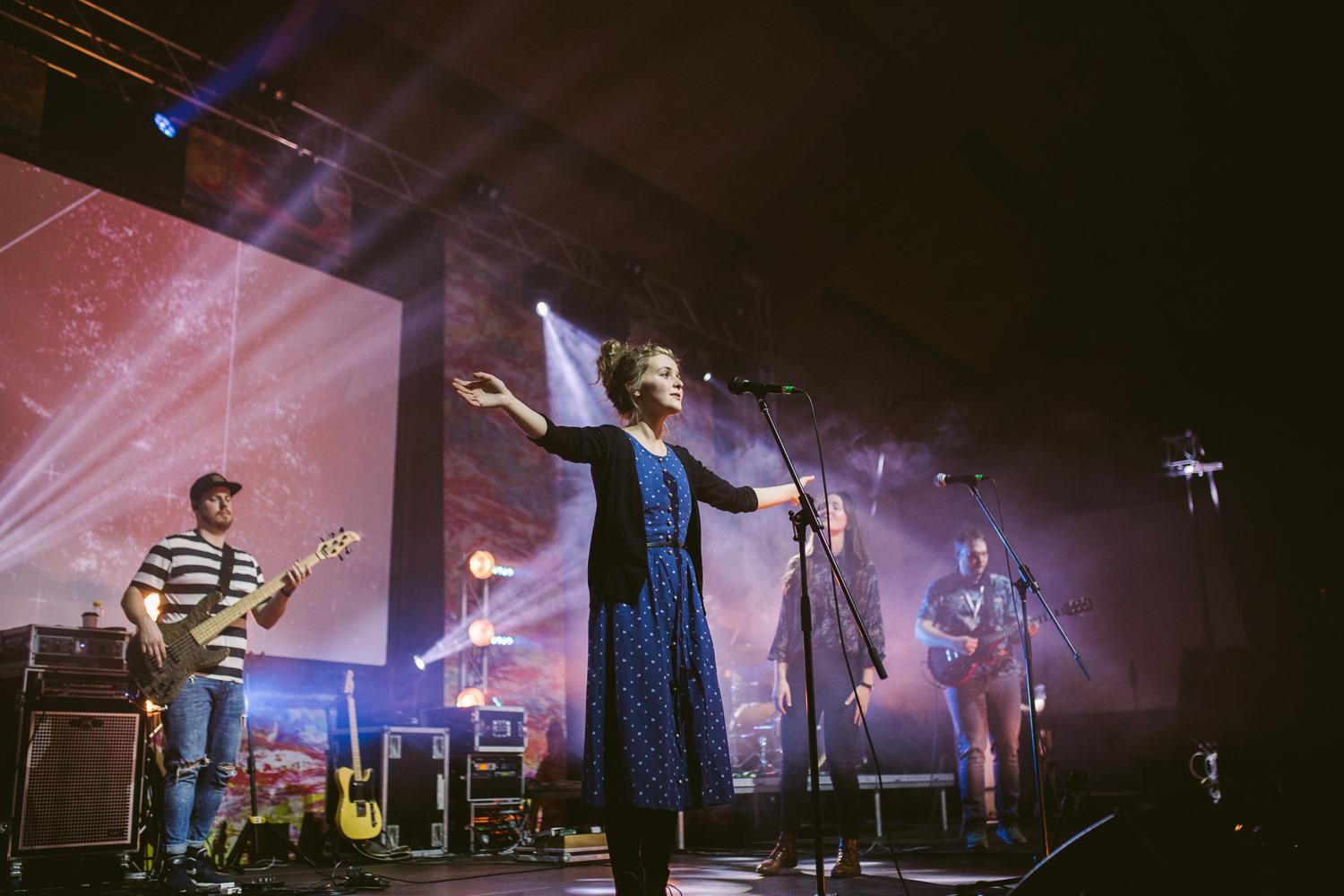 Generácia, ktorej ide o Božie kráľovstvo, zahodila „filtre umelej dokonalosti“!