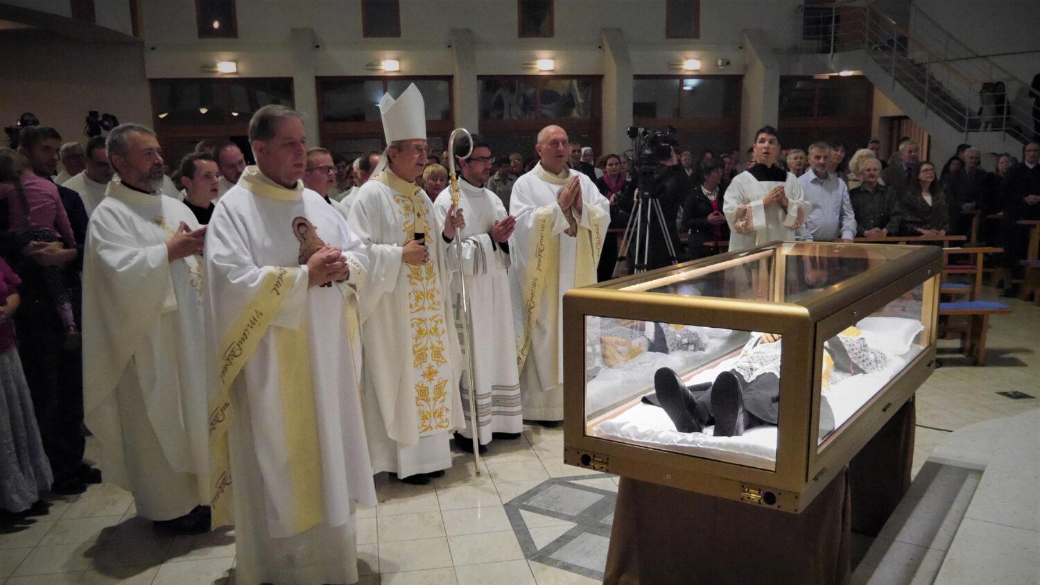 Privítanie relikvií sv. Vincenta de Paul v Bratislave