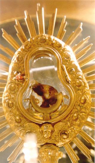 5 neobyčajných eucharistických zázrakov, ktoré zanechali fyzický dôkaz!