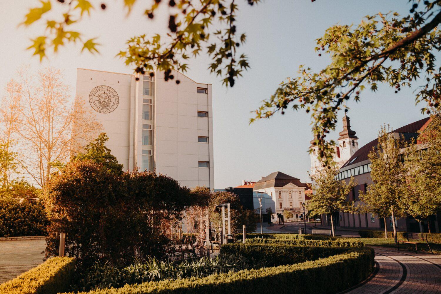 Trnavská univerzita si pripomína 385. výročie svojho založenia