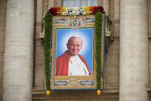Ján Pavol II.: Vyprosujme milosrdenstvo pre ľudí tejto našej doby