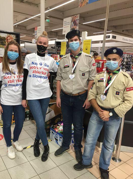 Vianočná potravinová zbierka pomohla ľuďom v núdzi, vyzbieralo sa 100 ton potravín