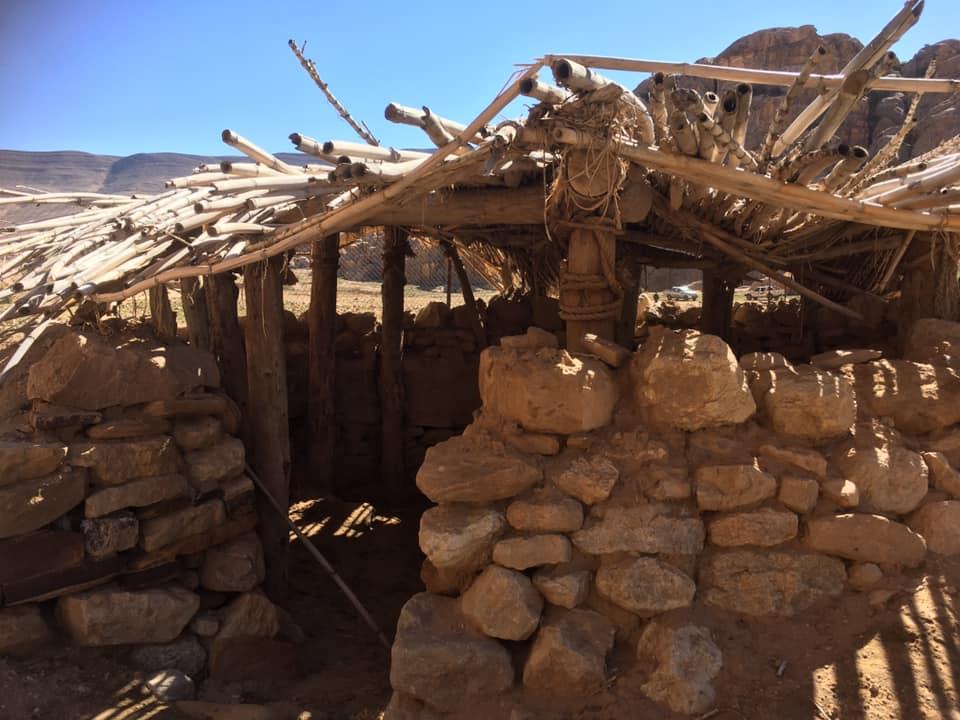 Kňaz Peter Olas: Dokážeme darovať almužnu?