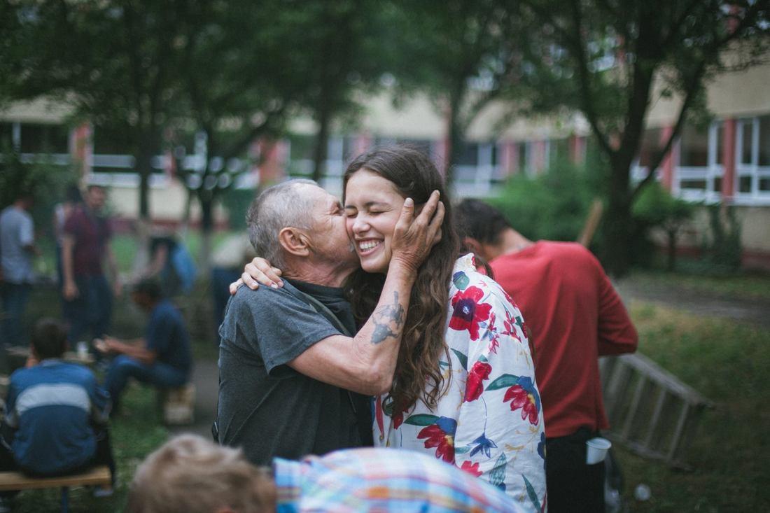 Ľudia z terénu: Almužna času a pozornosti je žiadanejšia, než zopár drobných do vrecka