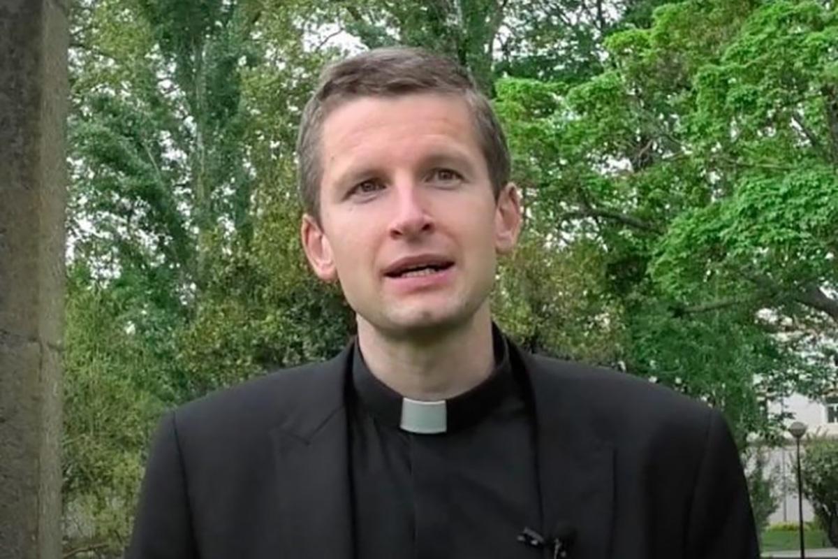 Novokňaz Opus Dei zo Slovenska / Kňazi nie sú smotánkou, ale kobercom, po ktorom ľudia môžu pohodlne kráčať