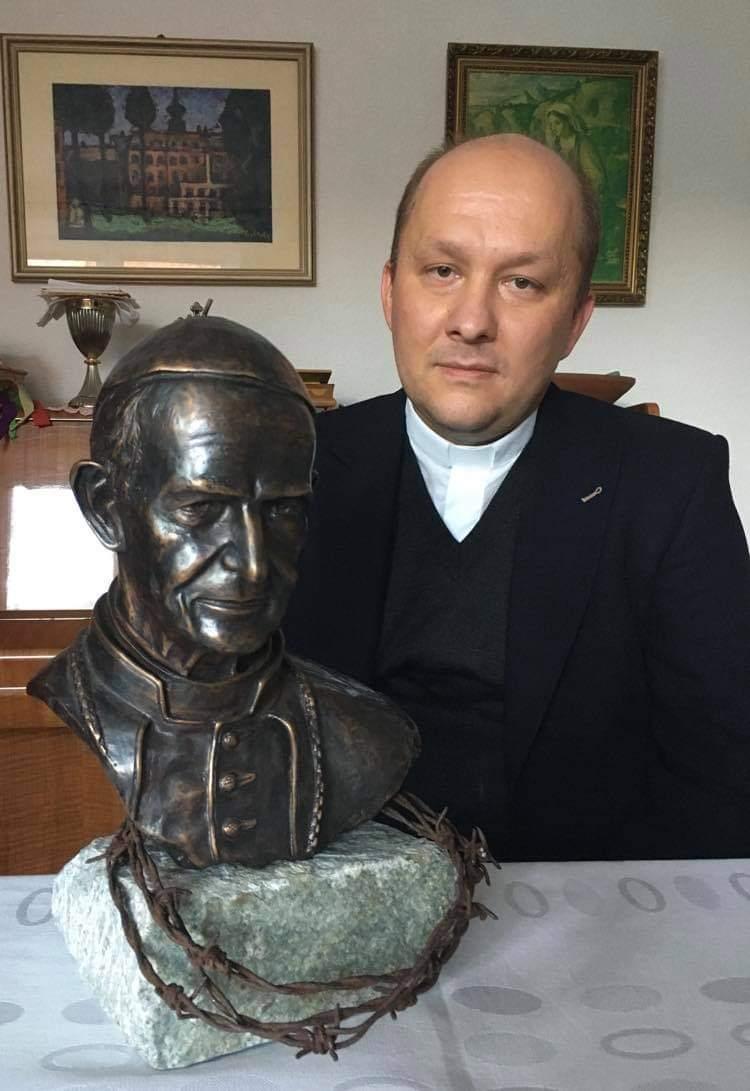 Aké podmienky musím splniť, aby ma vyhlásili za svätého?