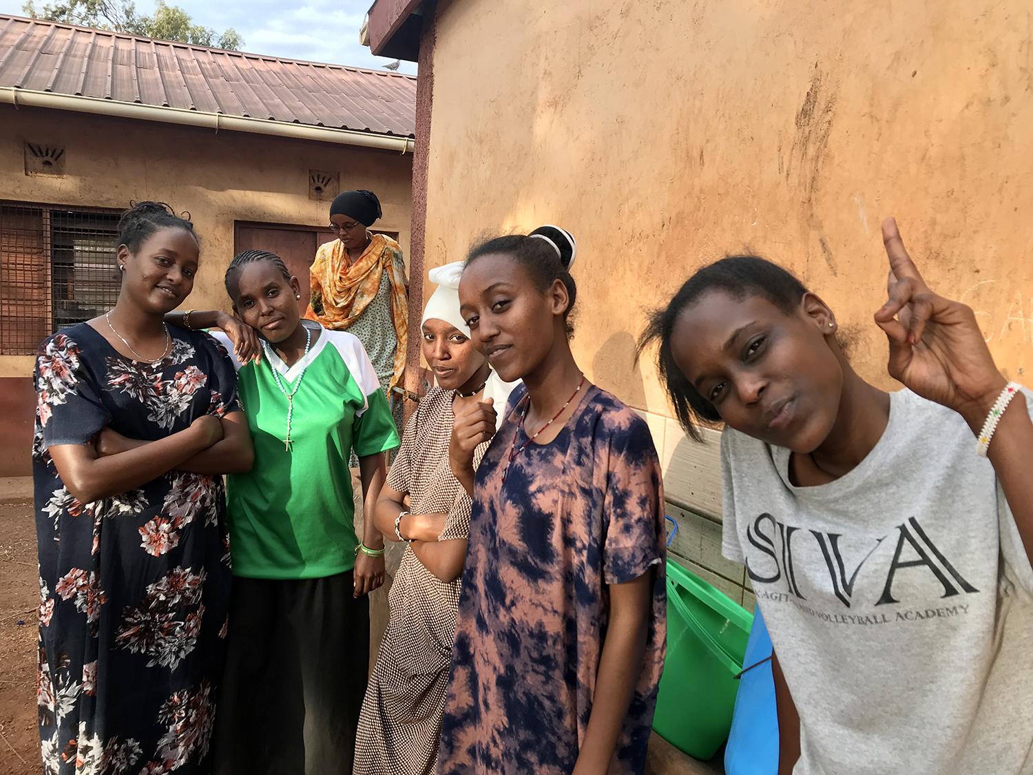 Vďaka podpore zo Slovenska majú dievčatá v Keni lepší prístup k vzdelaniu