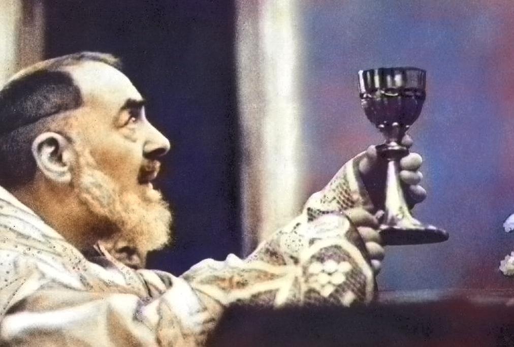 Sv. Páter Pio: Neobyčajný svätec obklopený zázrakmi