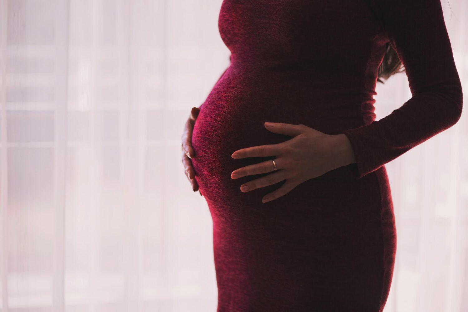 Pre neplánovane tehotné Ukrajinky zriadili pro-life organizácie linku pomoci