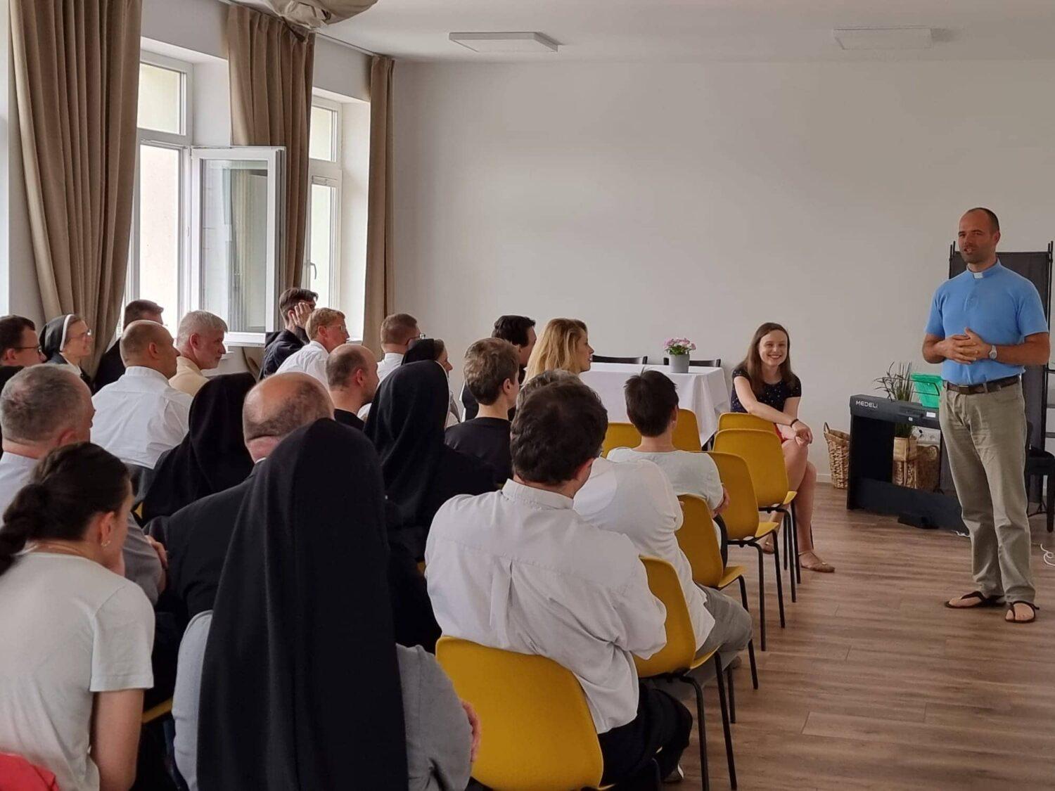 Aké sú výzvy prepájania psychológie a viery v 21. storočí?