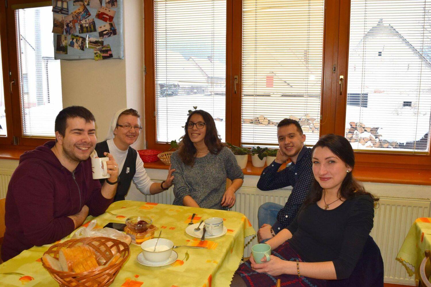 Sestra Amabilis Bacharová: Ľudia potrebujú Krista, aj keď si to neuvedomujú