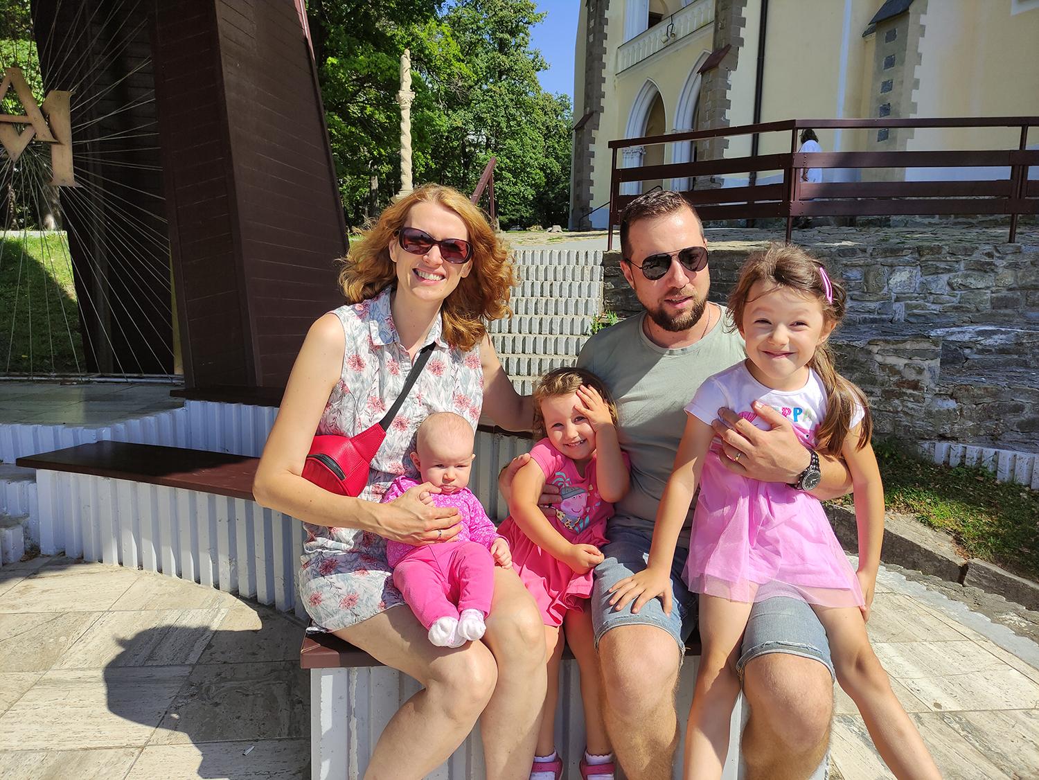 Manželia Tomáš a Marika Komendovci: Rodičovstvo nás často dostáva na kolená