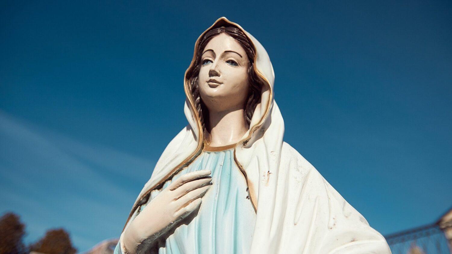 Musím mať rád Pannu Máriu? Plus 4 ďalšie otázky o mariánskej úcte
