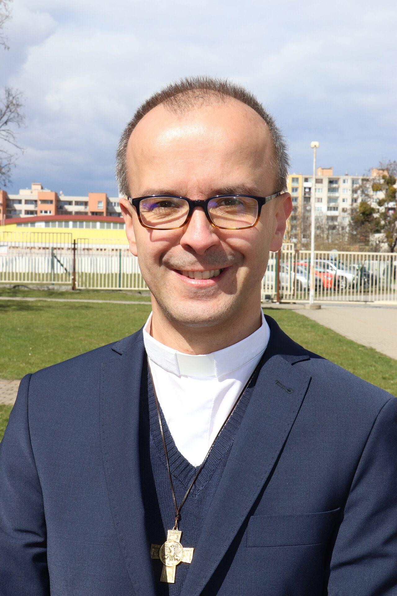 Aj celiatici túžia prijímať Eucharistiu. Pomohla by o tejto téme informovanosť