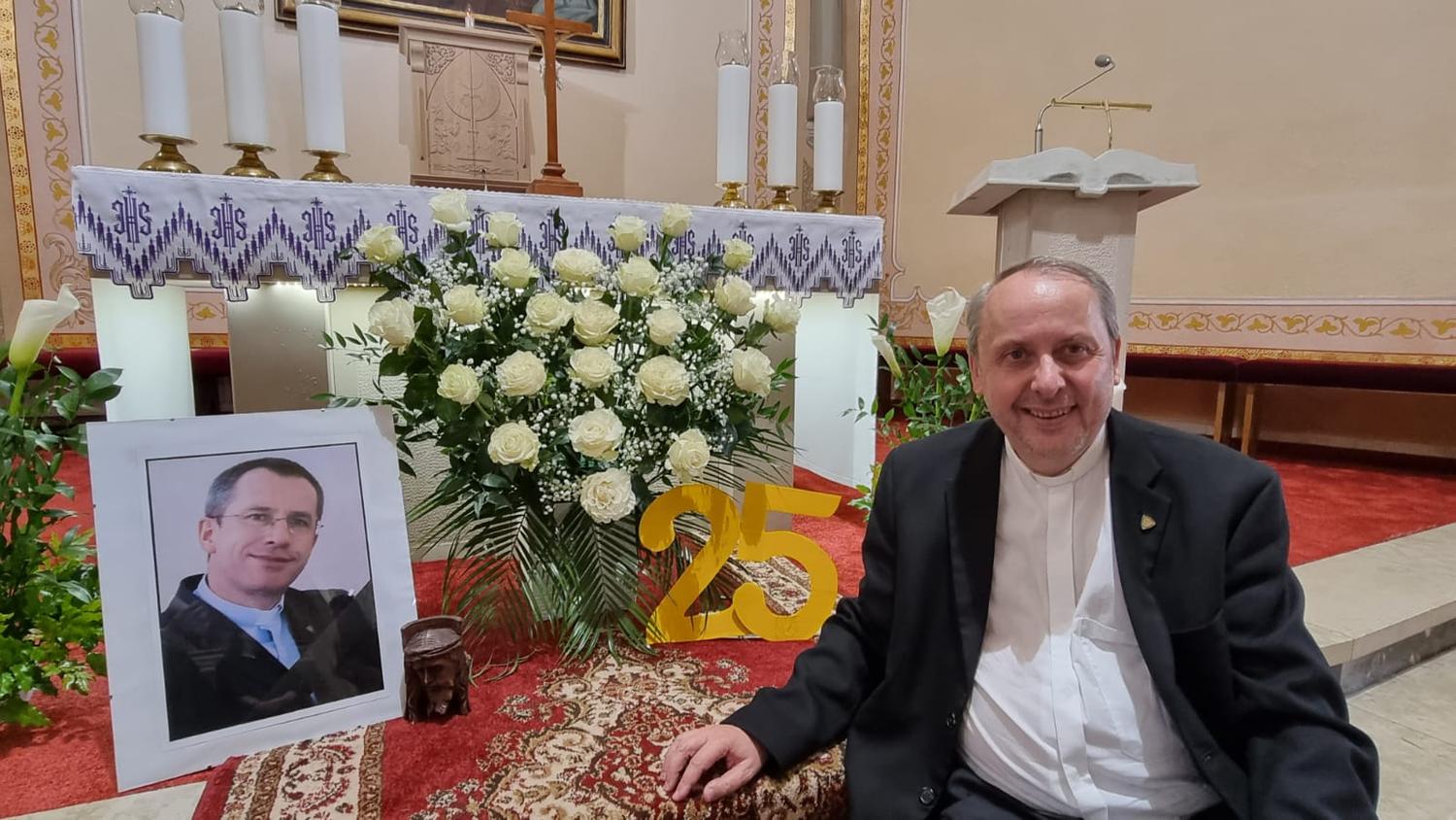 V deň pohrebu otca Jozefa Žvandu: S vrcholom eucharistickej obety prišiel aj vrchol obety jeho života