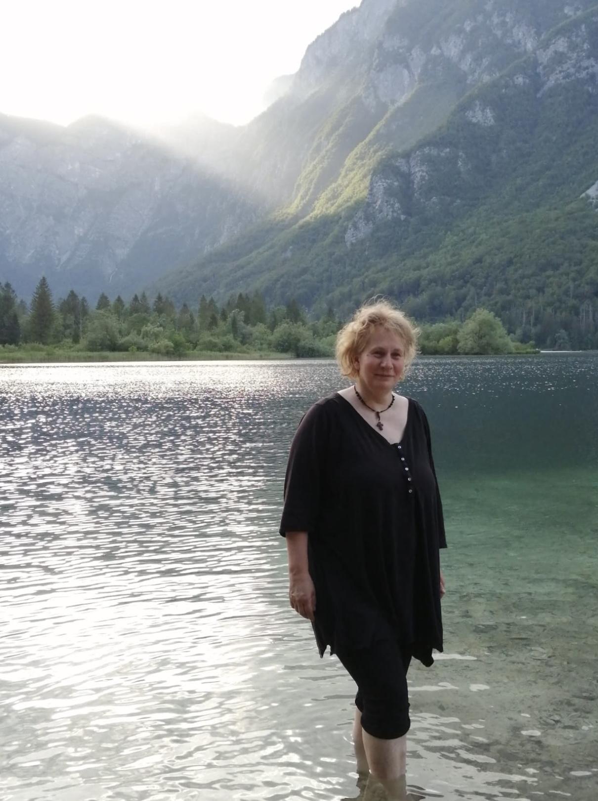 Andrea Ábelová: Keď bojujeme proti svojej cyklickosti, zbytočne nás to vyčerpáva a frustruje