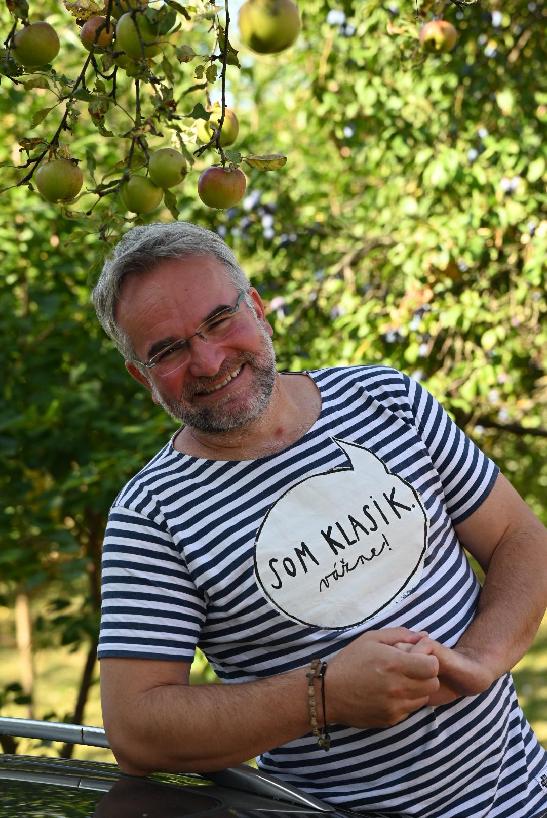 Anketa: Mal by byť kresťan radikálny?