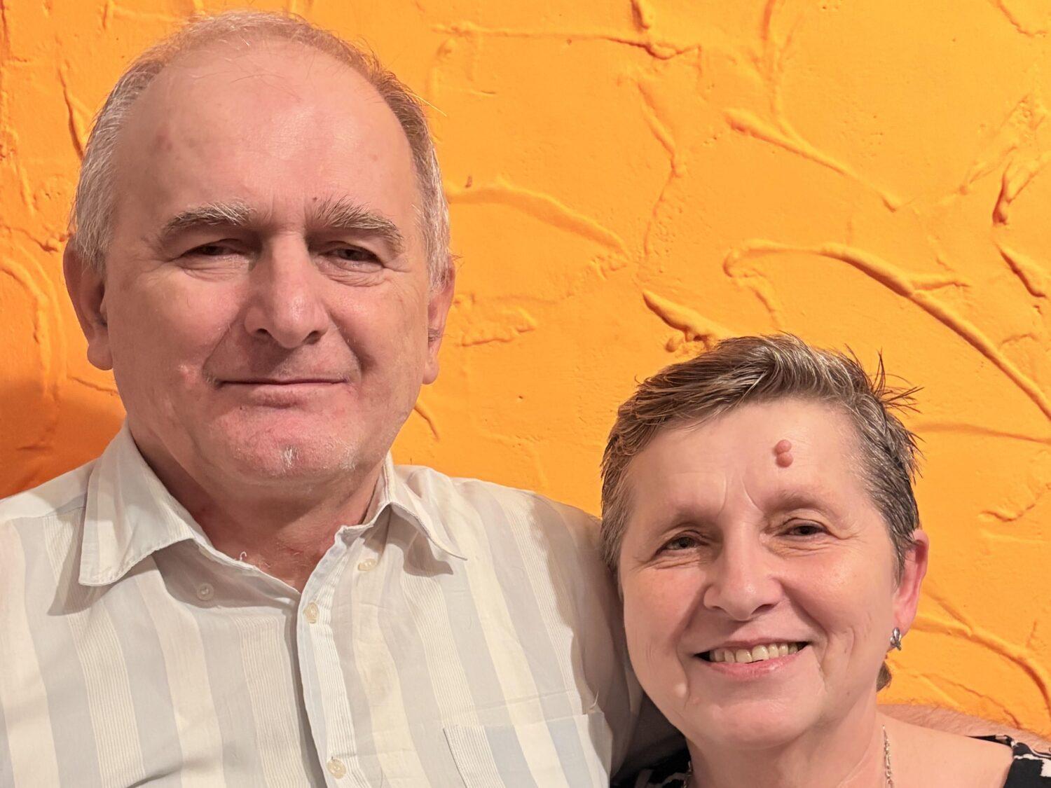 Manželia Anička a Peter Lihositoví: Veľká rodina náš vzťah nijako nepoznačila. Viera nám bola oporou