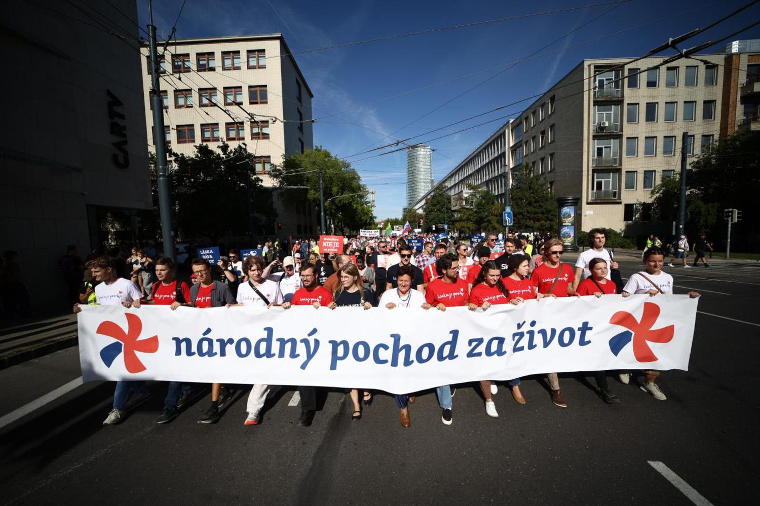 Národný pochod za život pozdravil pápež Lev XIV. Desaťtisíce ľudí v Bratislave pochodovali za ochranu života